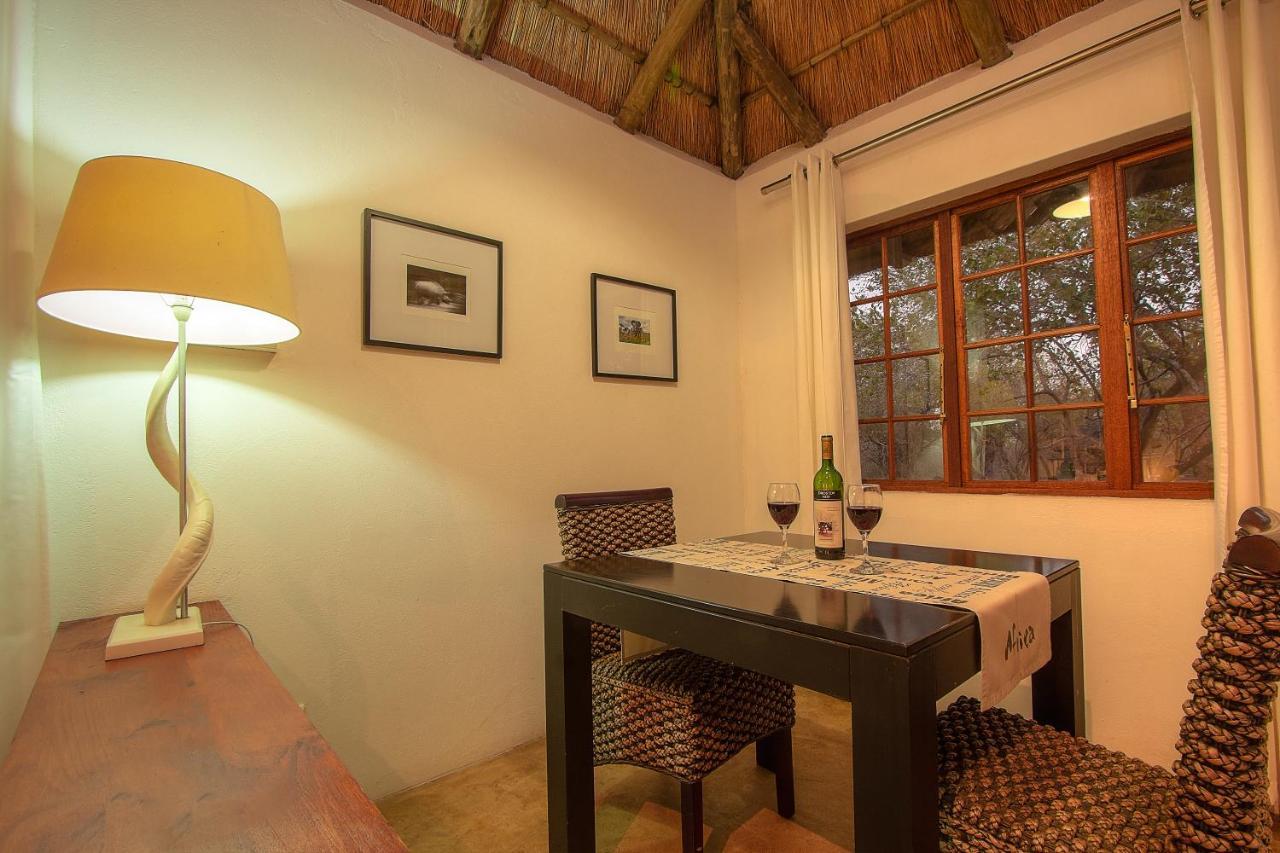 South Safari Lodge Марлот Парк Екстериор снимка