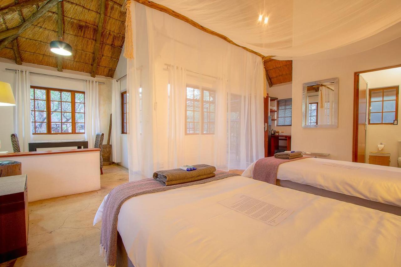 South Safari Lodge Марлот Парк Екстериор снимка
