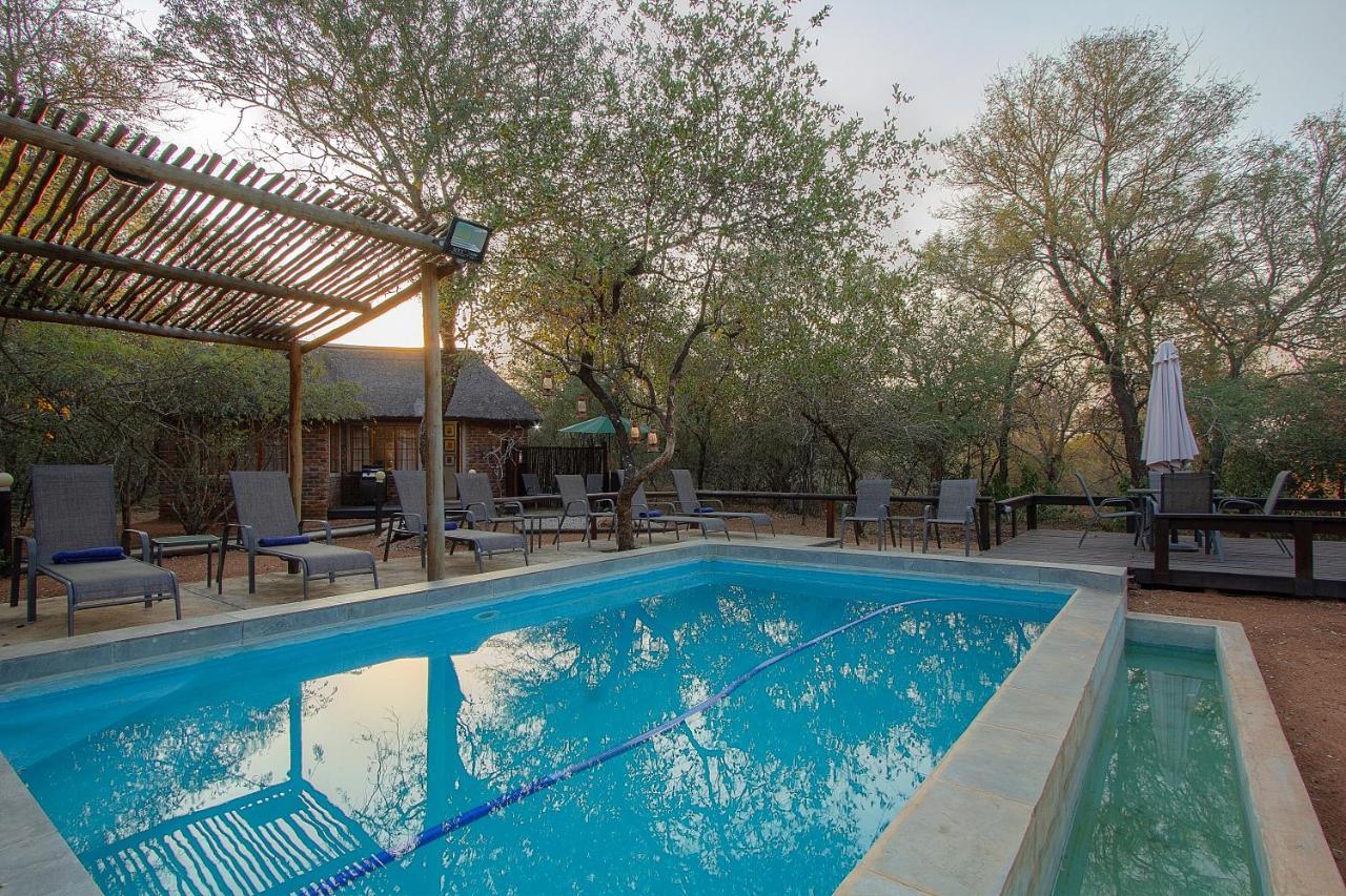 South Safari Lodge Марлот Парк Екстериор снимка