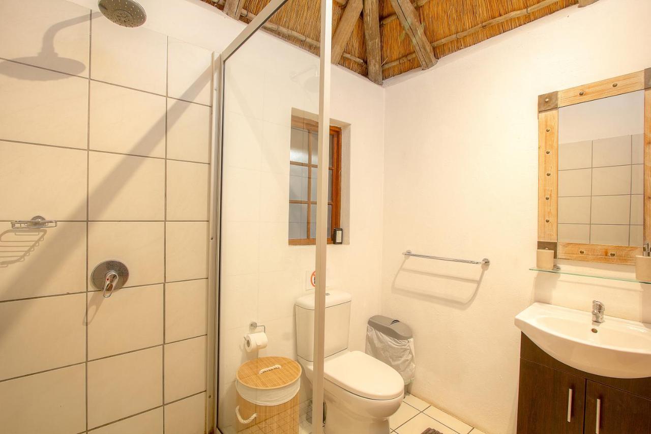 South Safari Lodge Марлот Парк Екстериор снимка